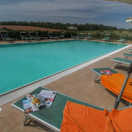 مزرعة للإقامة Holiday Riccio Pozzuolo
